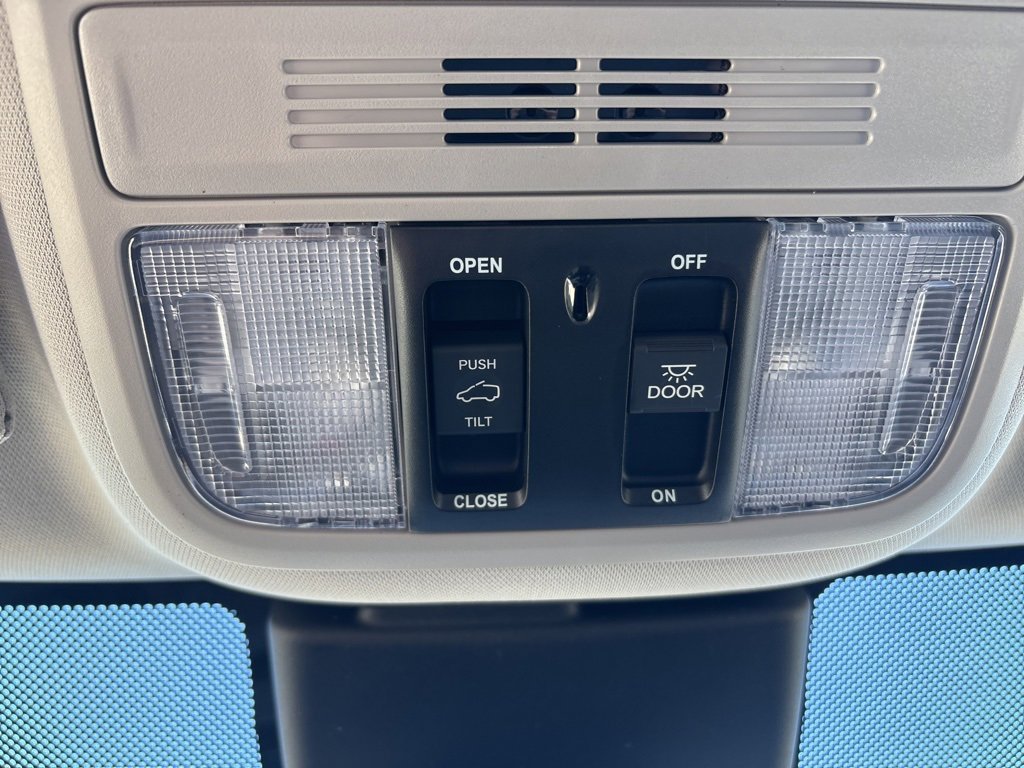 Certified 2026 Honda Odyssey Touring image 25