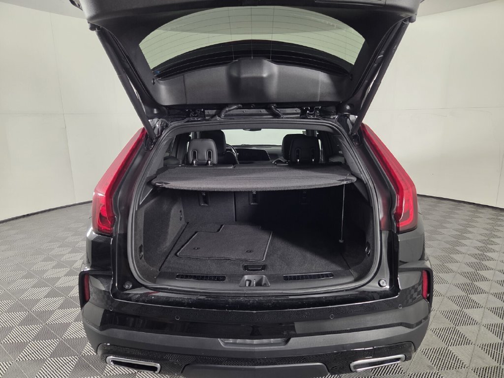 Used 2025 Cadillac XT4 Premium Luxury FWD image 26