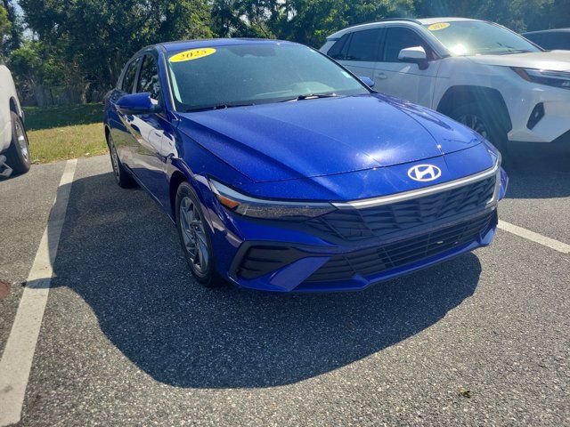 Used 2025 Hyundai Elantra Hybrid