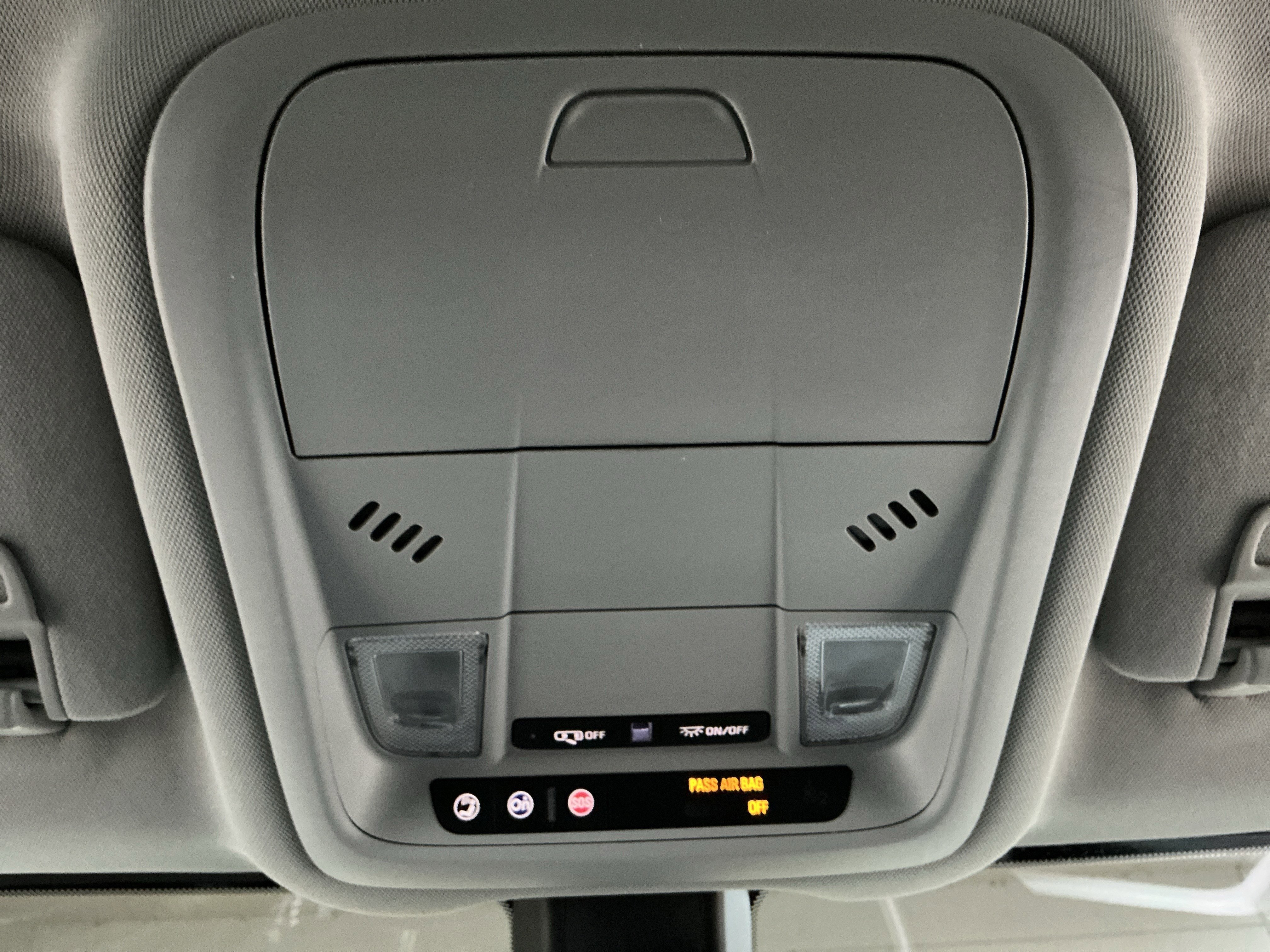 Used 2018 GMC Terrain SLE w/ Driver Convenience Package image 17