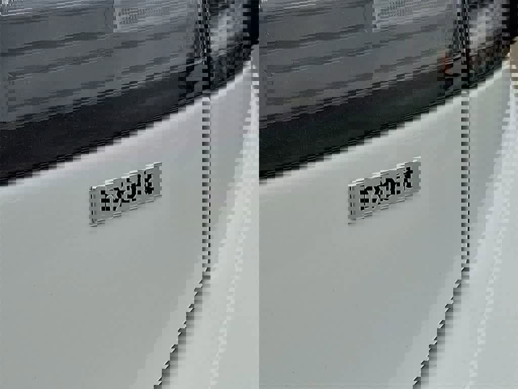 Used 2025 Hyundai Sonata Limited image 34