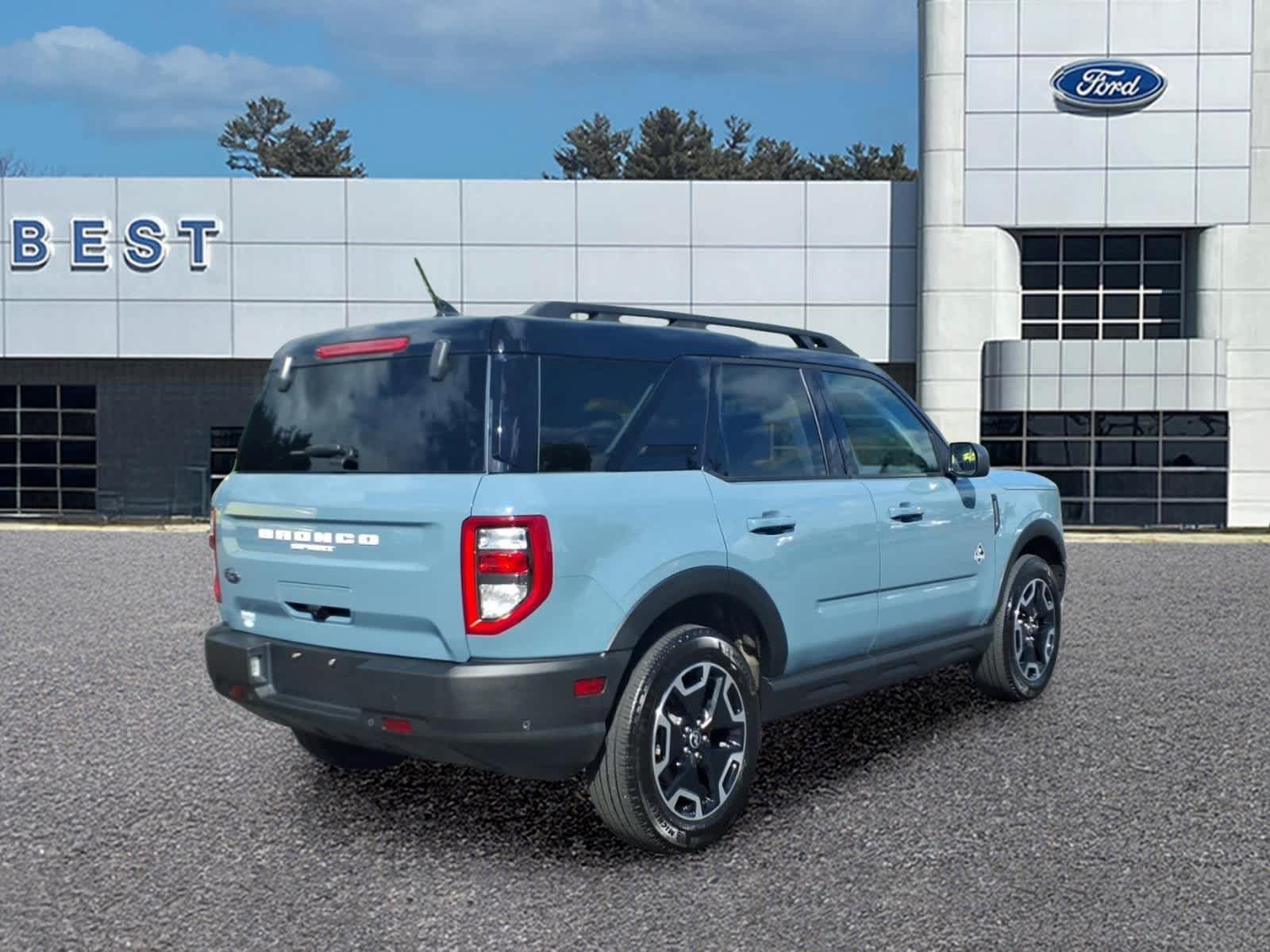 Used 2023 Ford Bronco Sport Outer Banks AWD/4WD image 7