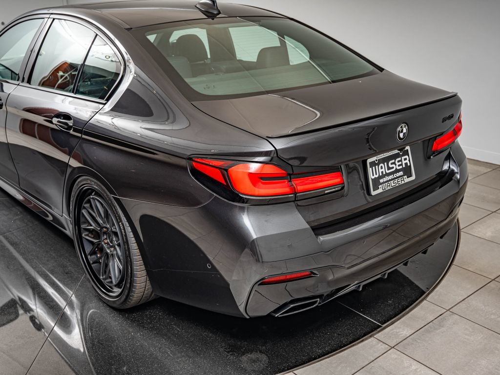 Used 2023 BMW 540i w/ M Sport Package RWD image 19