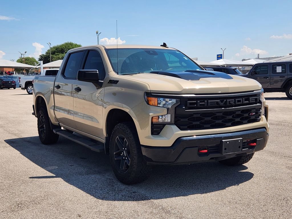 Used 2022 Chevrolet Silverado 1500 Custom Trail Boss AWD/4WD image 3