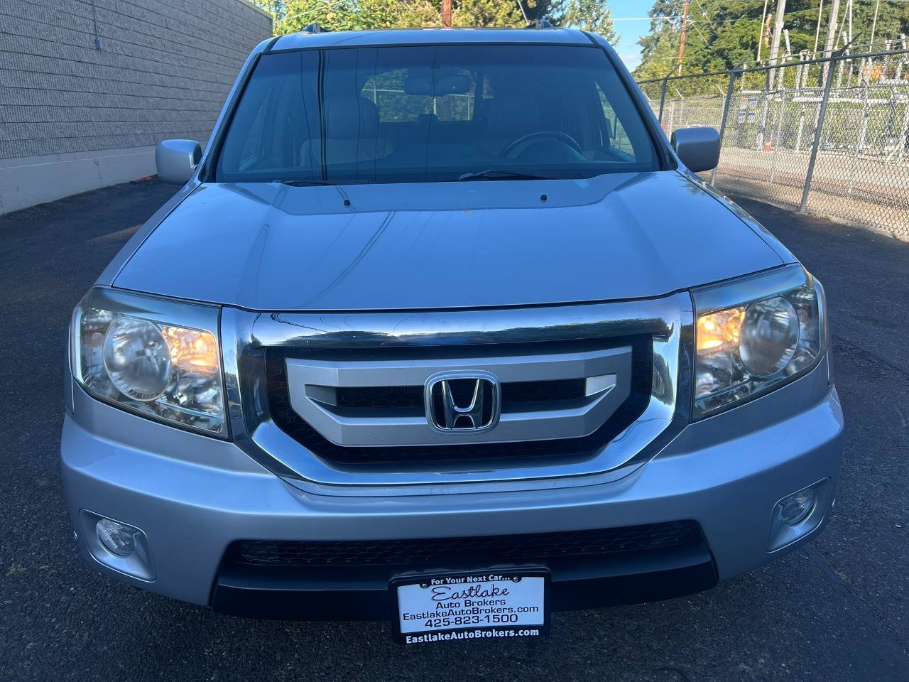 Used 2011 Honda Pilot Touring image 2