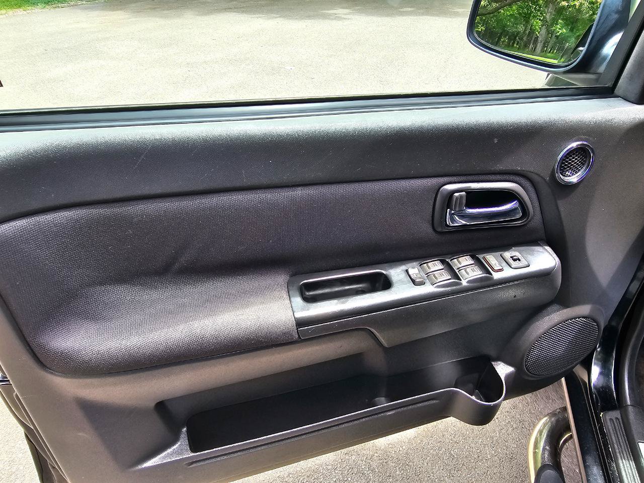 Used 2012 Chevrolet Colorado LT AWD/4WD image 23