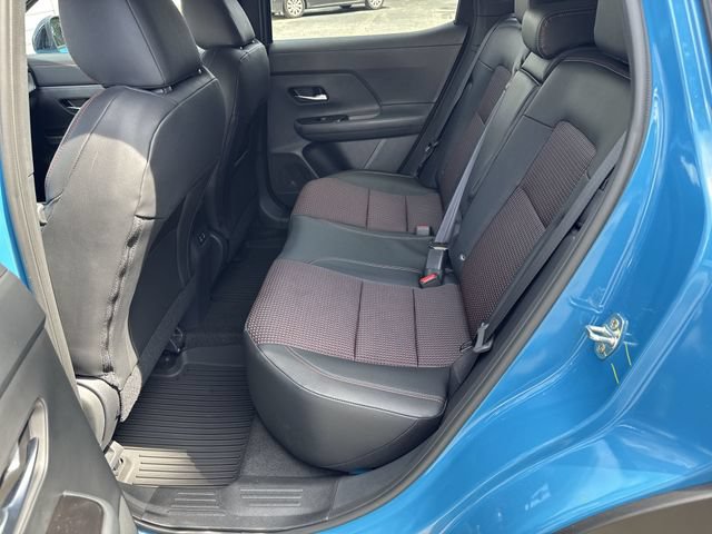 New 2026 Nissan Kicks SR FWD image 13
