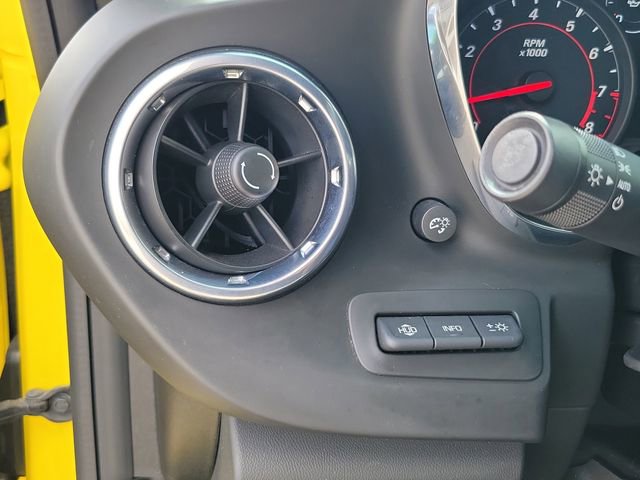 Used 2018 Chevrolet Camaro LT image 17