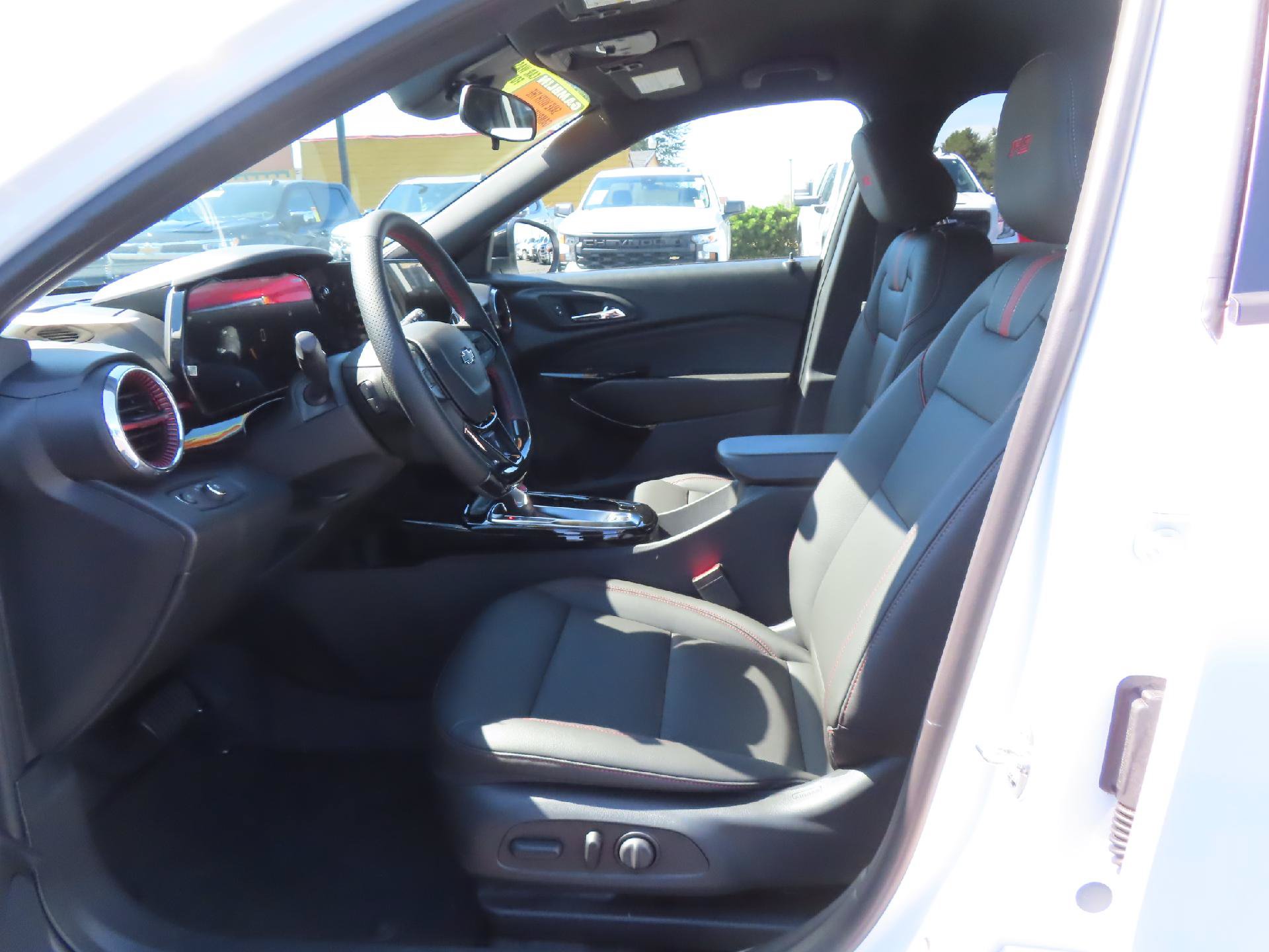 New 2026 Chevrolet Trax RS w/ Driver Confidence Package FWD image 14