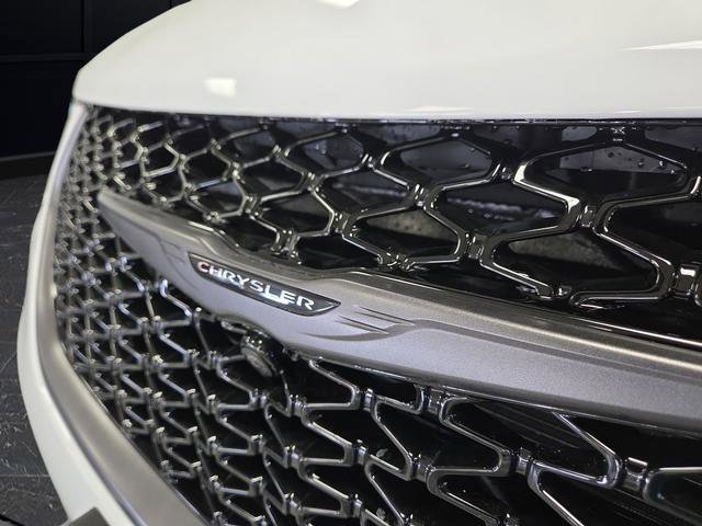 New 2026 Chrysler Pacifica Select image 36