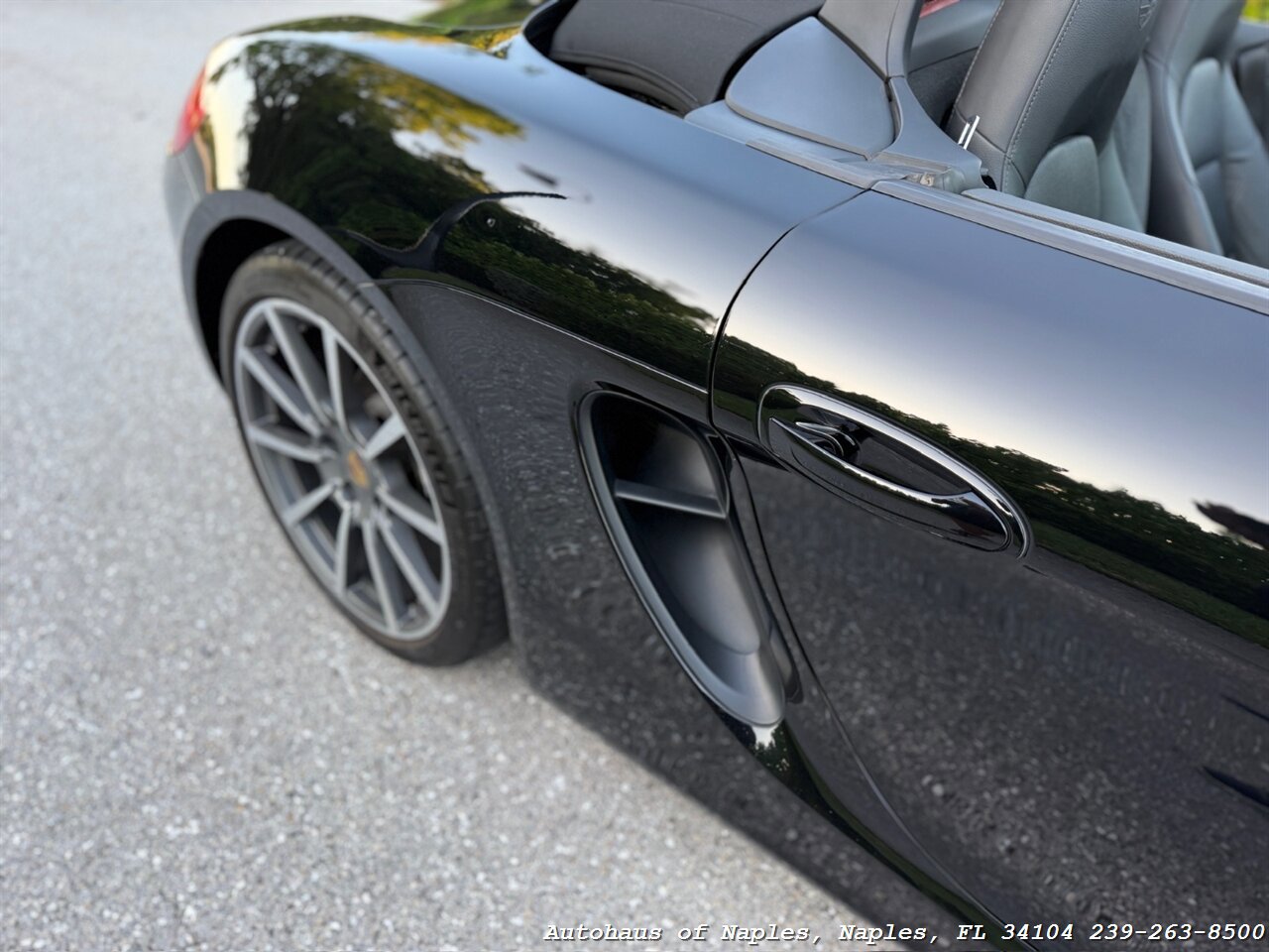 Used 2015 Porsche Boxster RWD image 21