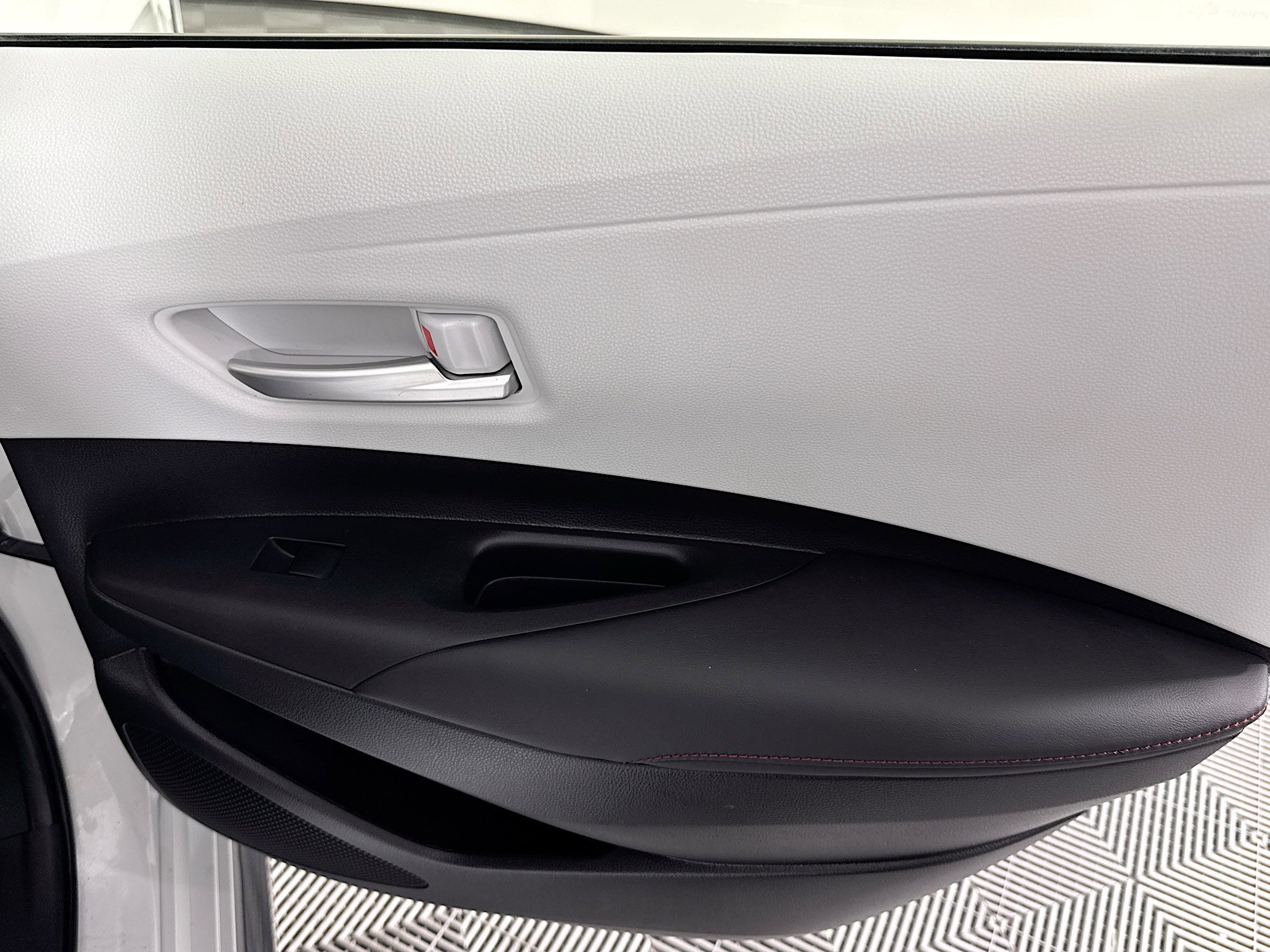 Used 2023 Toyota Corolla SE FWD image 27