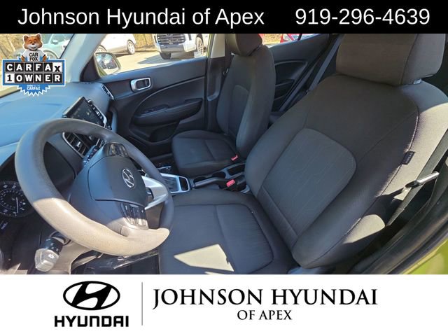 Used 2021 Hyundai Venue SE image 23