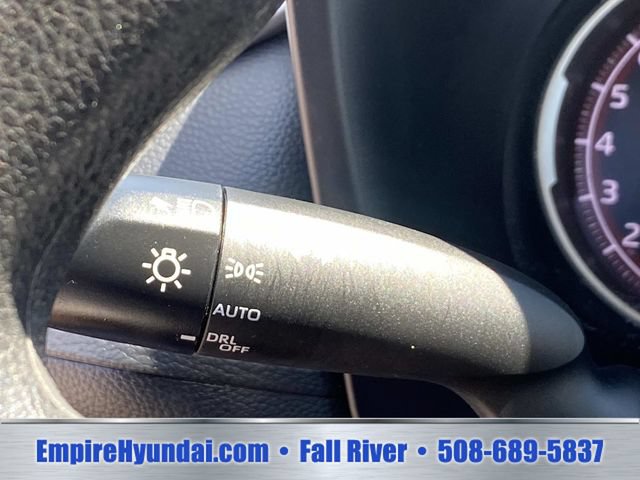 Used 2025 Toyota RAV4 XLE AWD/4WD image 19