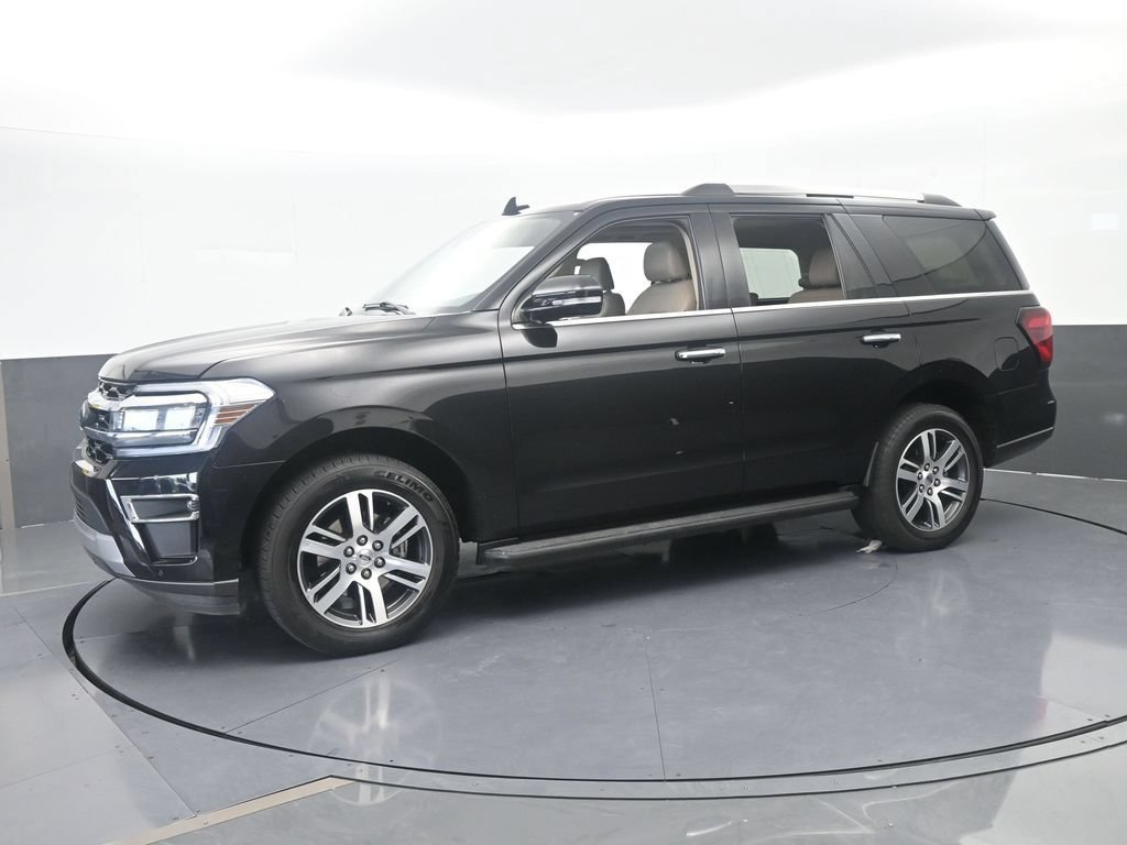 Used 2024 Ford Expedition Limited RWD image 2