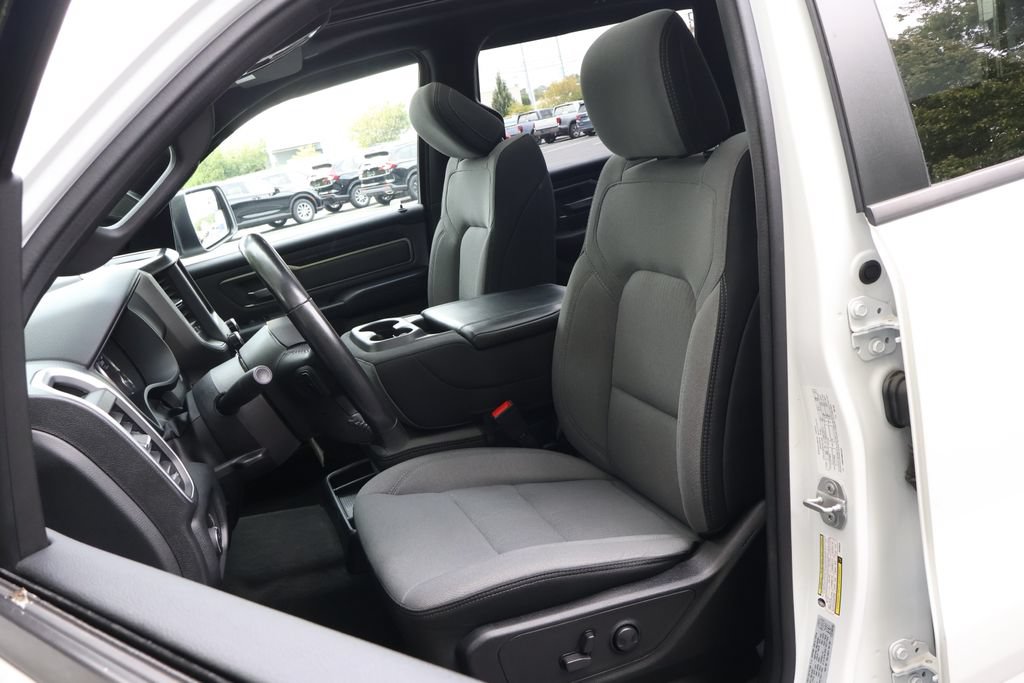 Used 2022 RAM 1500 Big Horn AWD/4WD image 33