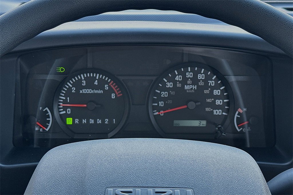 Used 2024 Isuzu NPR image 18