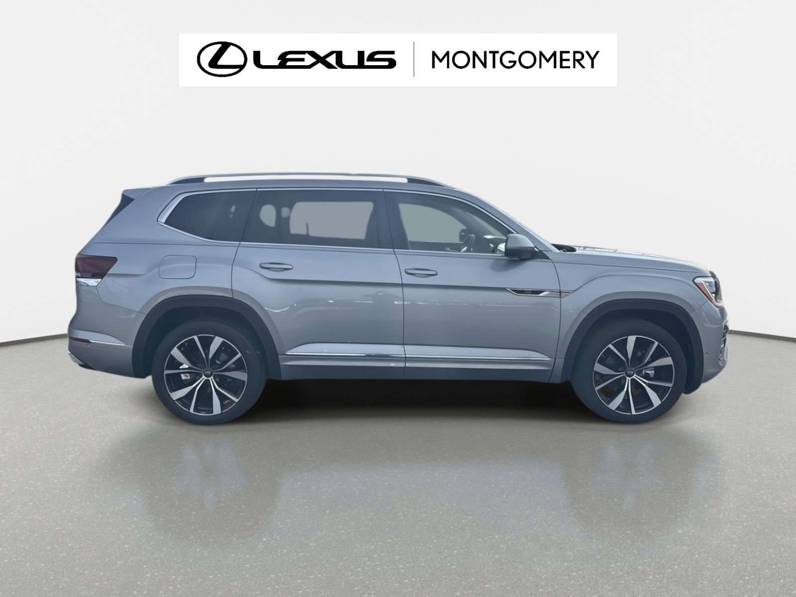 Used 2025 Volkswagen Atlas SEL Premium R-Line image 7