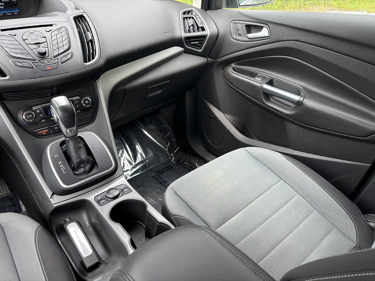 Used 2013 Ford C-MAX SE w/ Winter Pkg FWD image 13