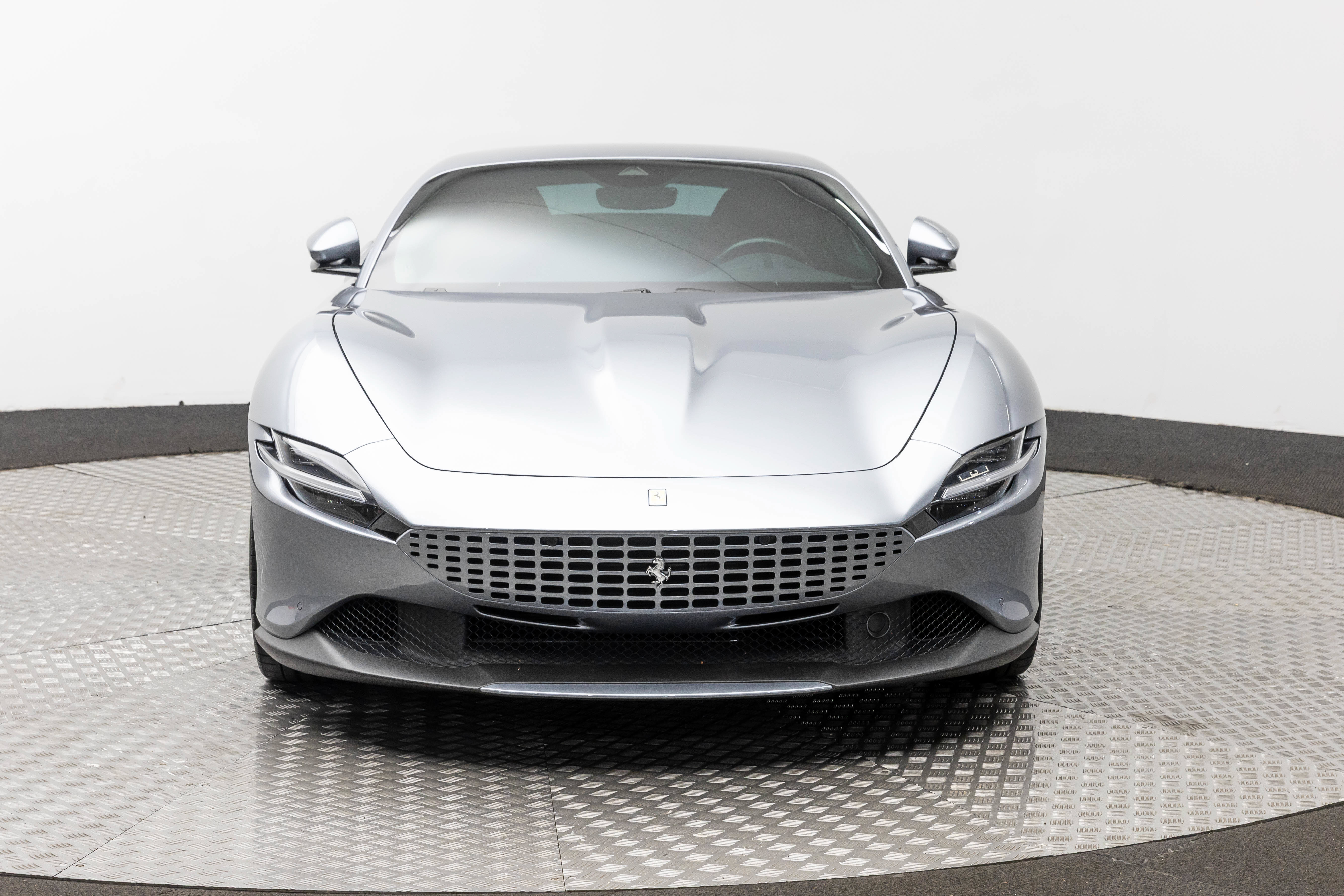 Certified 2024 Ferrari Roma RWD image 10