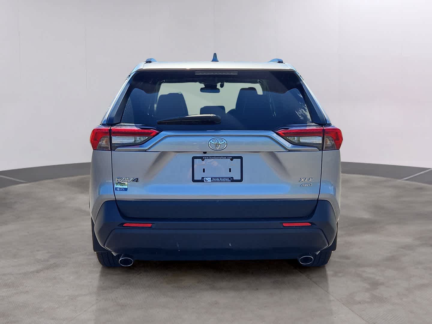 Used 2021 Toyota RAV4 XLE Premium AWD/4WD image 31