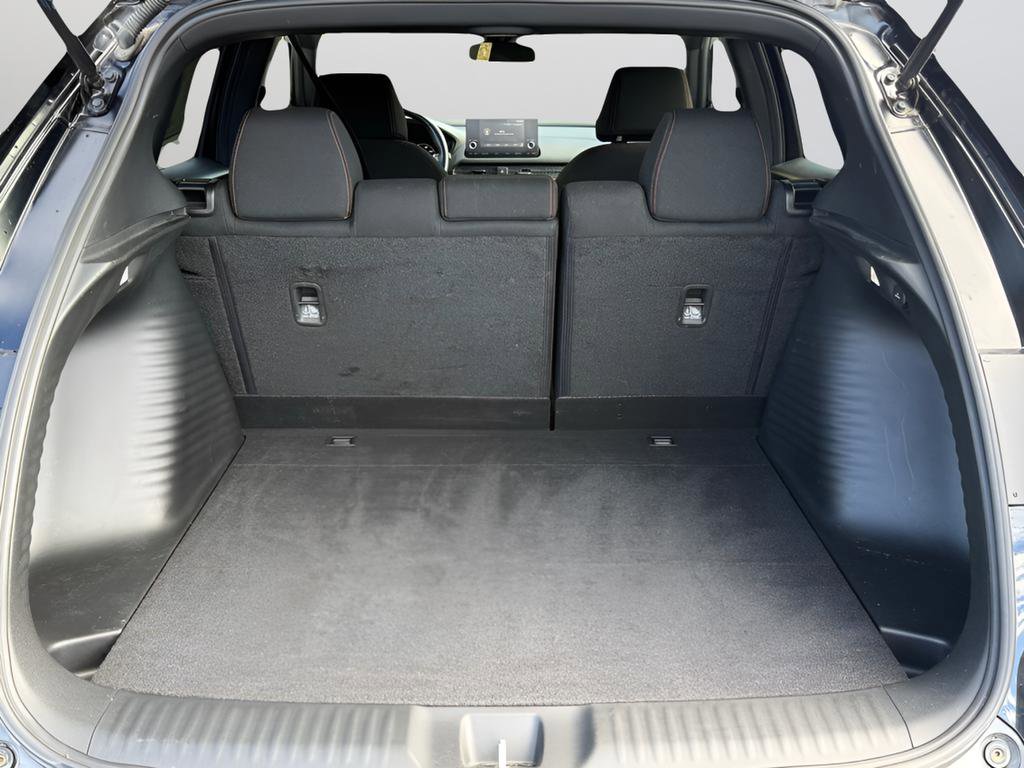 Certified 2025 Honda HR-V Sport image 30