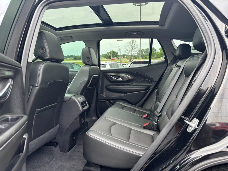 Certified 2024 GMC Terrain SLT w/ Tech Package AWD/4WD image 10