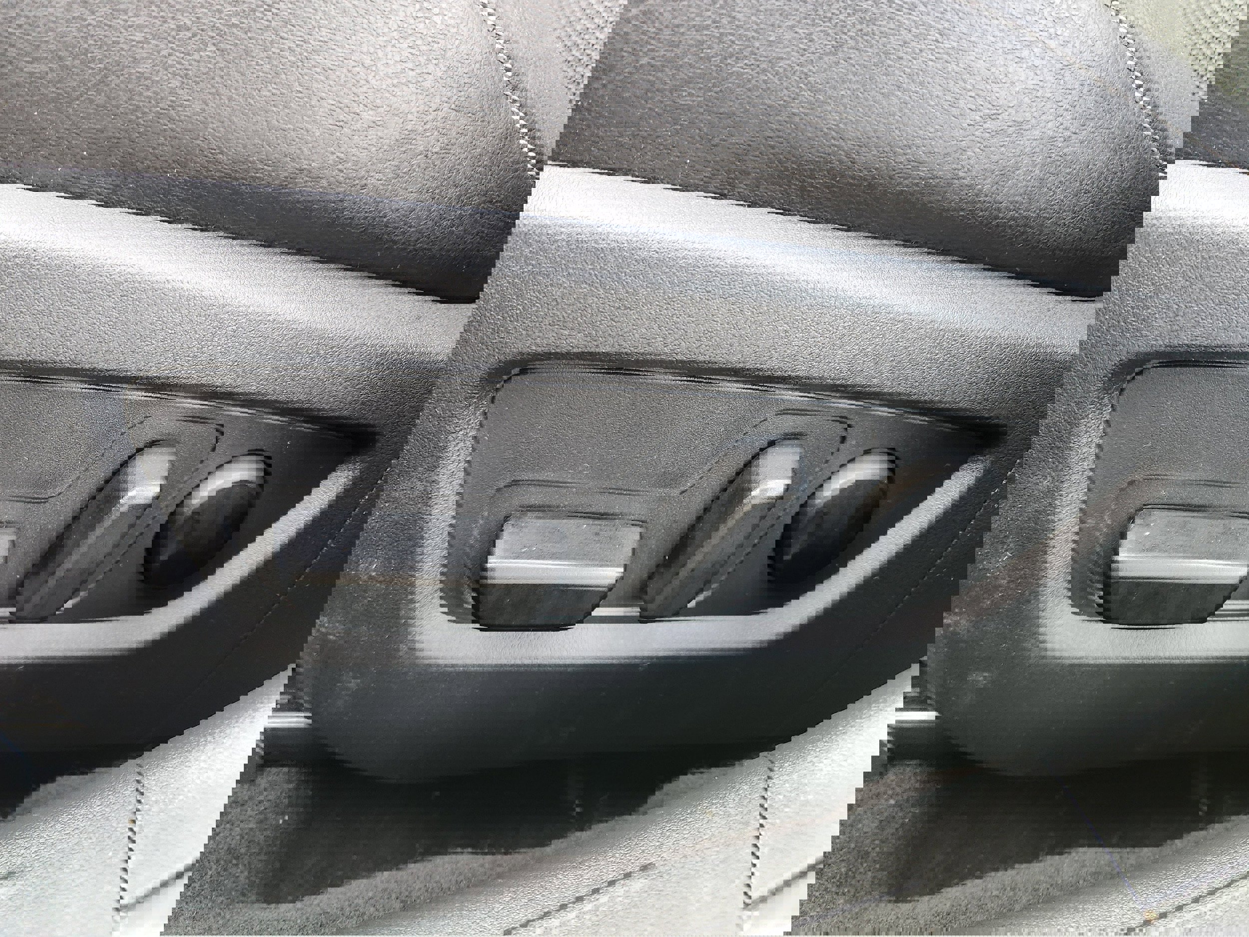 Used 2025 MAZDA CX-50 AWD 2.5 S w/ Cargo Package image 11