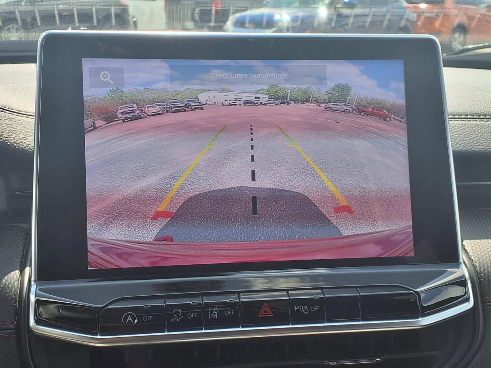 Used 2025 Jeep Compass Trailhawk image 4