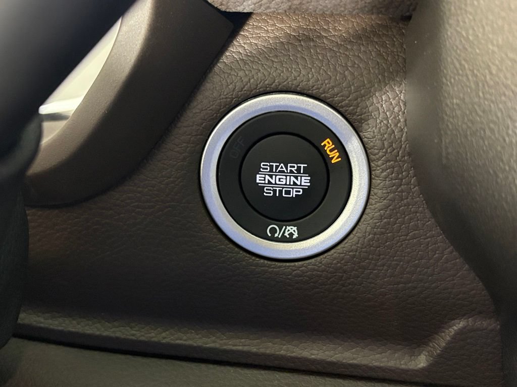 New 2026 RAM 2500 Laramie AWD/4WD image 24