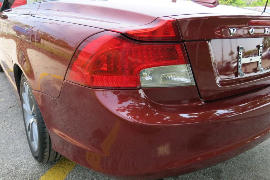 Used 2011 Volvo C70 T5 image 40