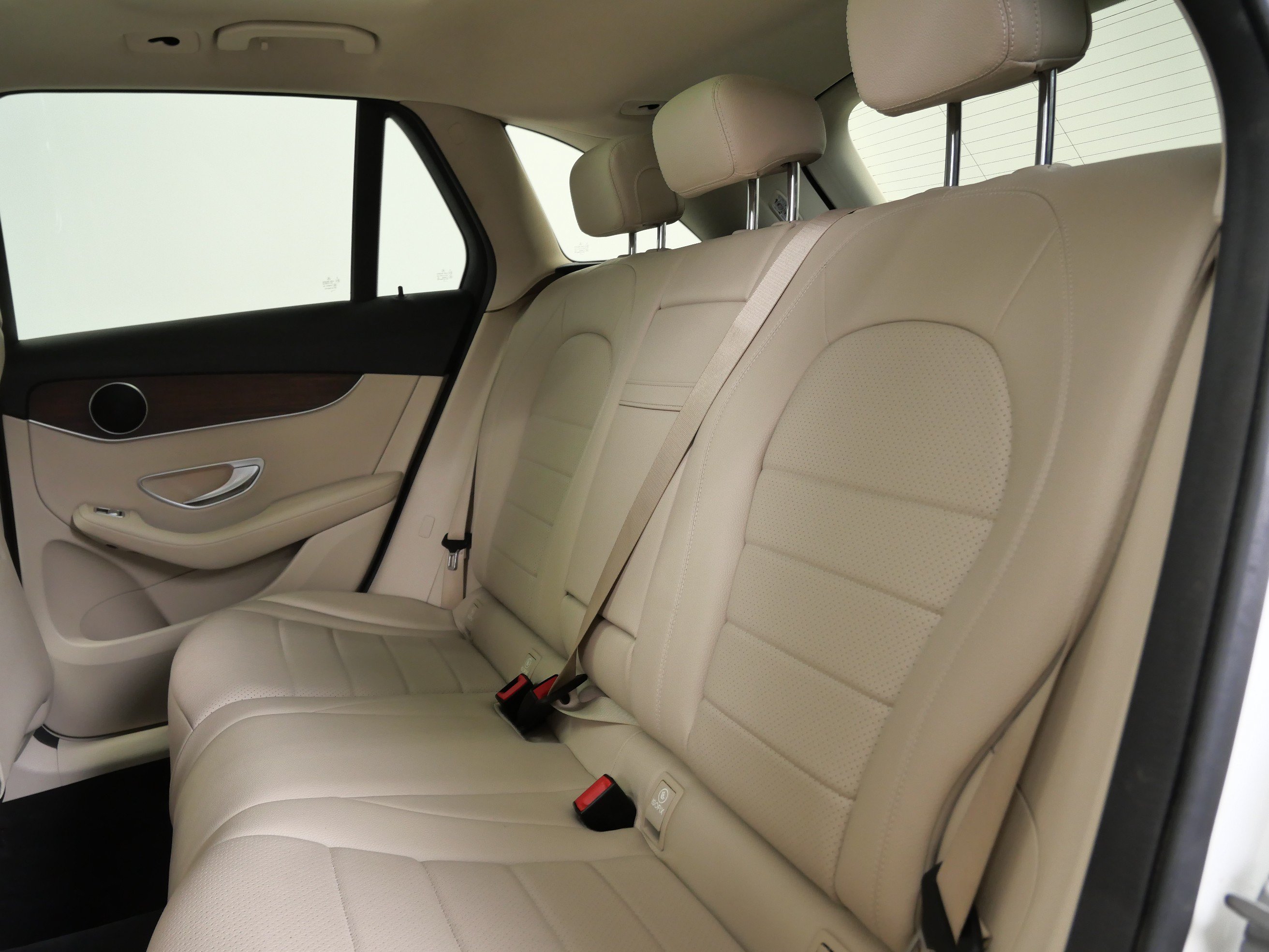 Used 2021 Mercedes-Benz GLC 300 4MATIC image 17