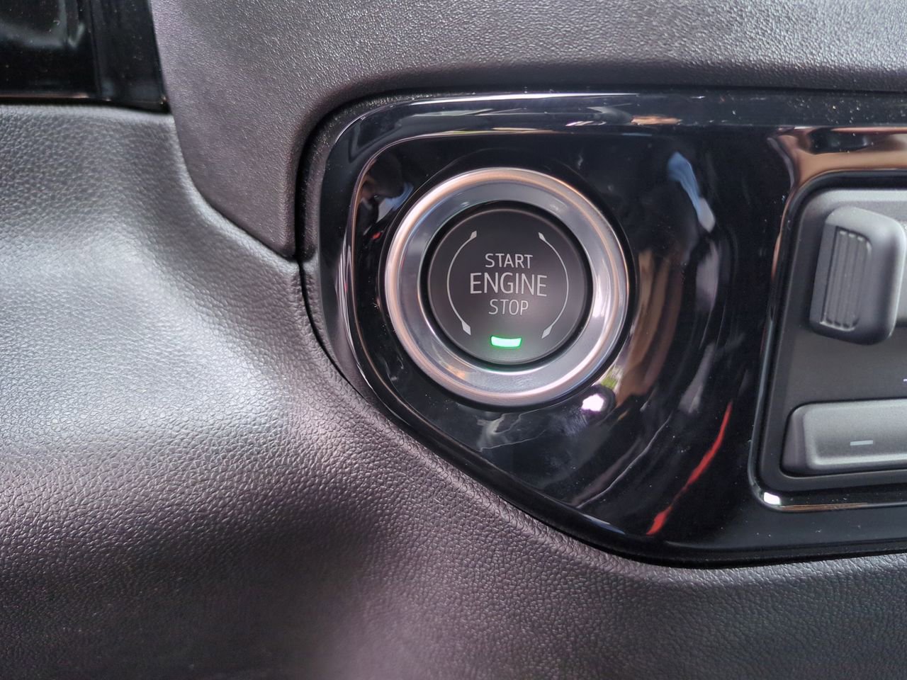 New 2025 Chevrolet Silverado 2500 LT w/ Safety Package image 17