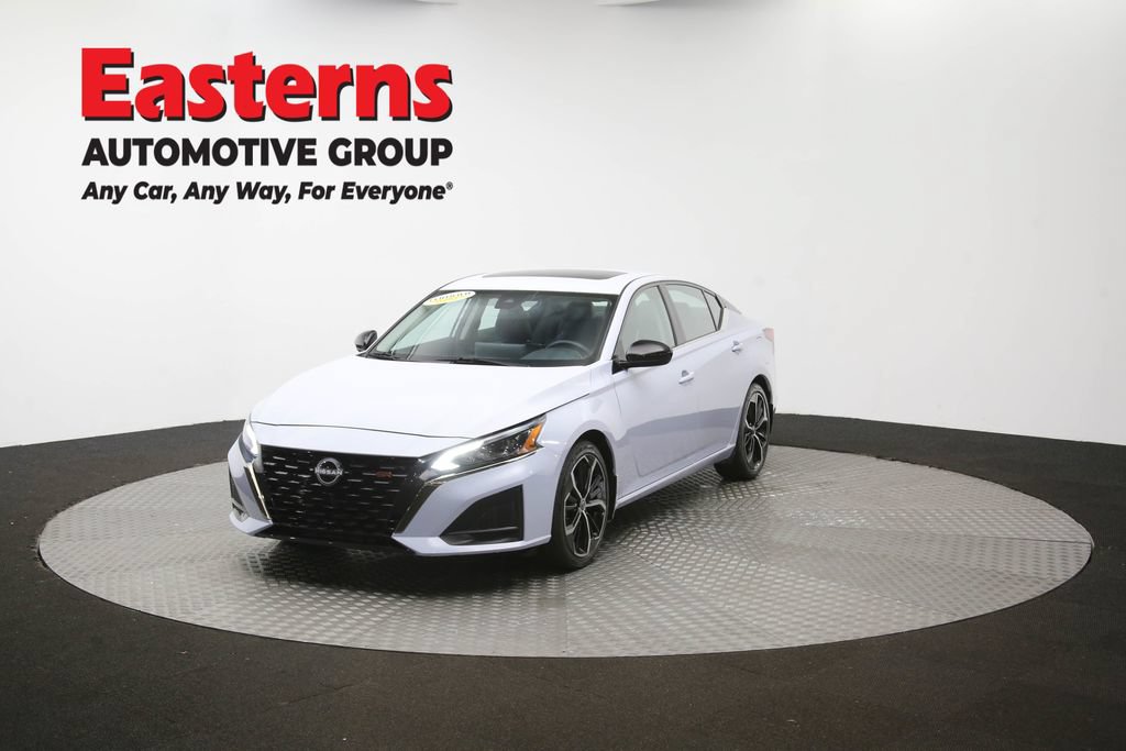 Used 2025 Nissan Altima 2.5 SR w/ SR Premium Package FWD image 55