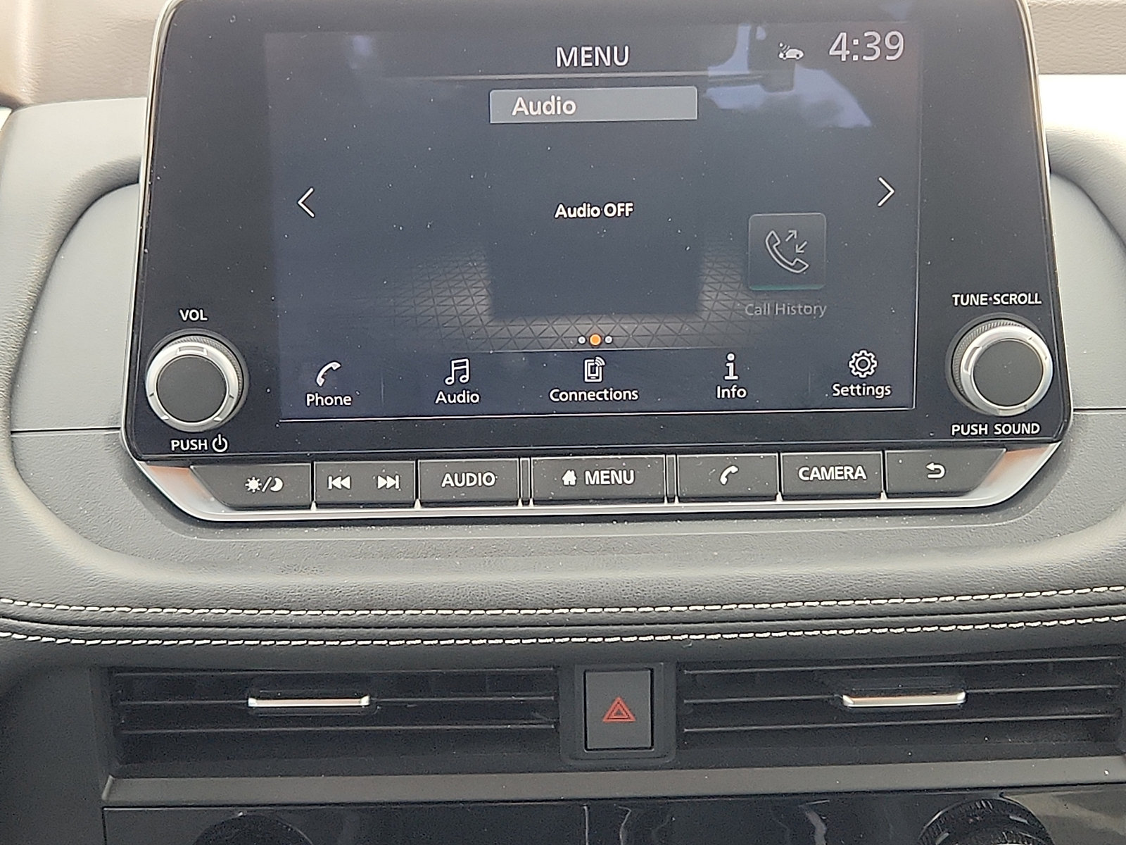 Used 2023 Nissan Rogue SV AWD/4WD image 17