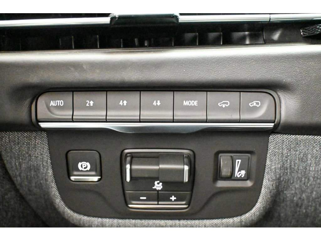 New 2026 Cadillac Escalade Platinum Sport w/ LPO, ONYX Package image 30