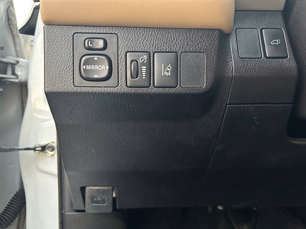 Used 2017 Toyota RAV4 Limited w/ Advanced Technology Package FWD image 30