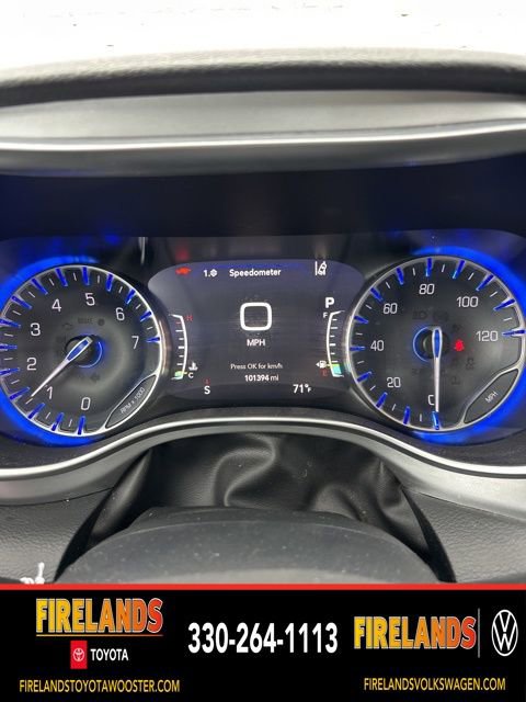 Used 2018 Chrysler Pacifica Limited image 18