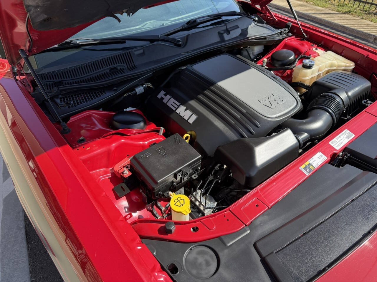 Used 2015 Dodge Challenger R/T Plus RWD image 30