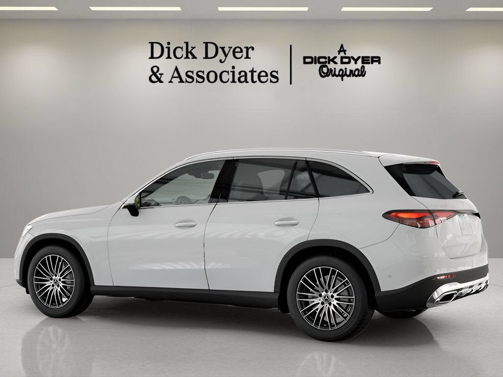 Used 2026 Mercedes-Benz GLC 300 image 27