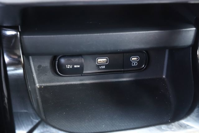 Used 2025 Kia Seltos S FWD image 29