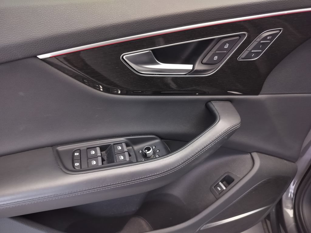 Used 2022 Audi Q7 3.0T Premium Plus AWD/4WD image 7