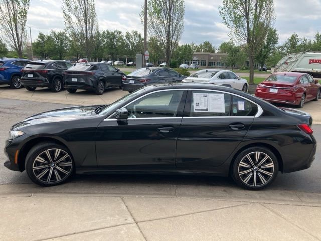 Used 2025 BMW 330i xDrive Sedan w/ Convenience Package image 6