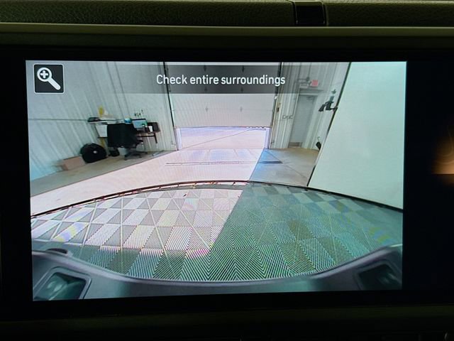 Used 2024 Jeep Gladiator Sport image 13