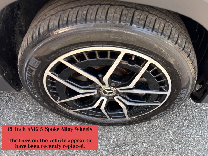 Used 2022 Mercedes-Benz EQB 300 4MATIC image 35