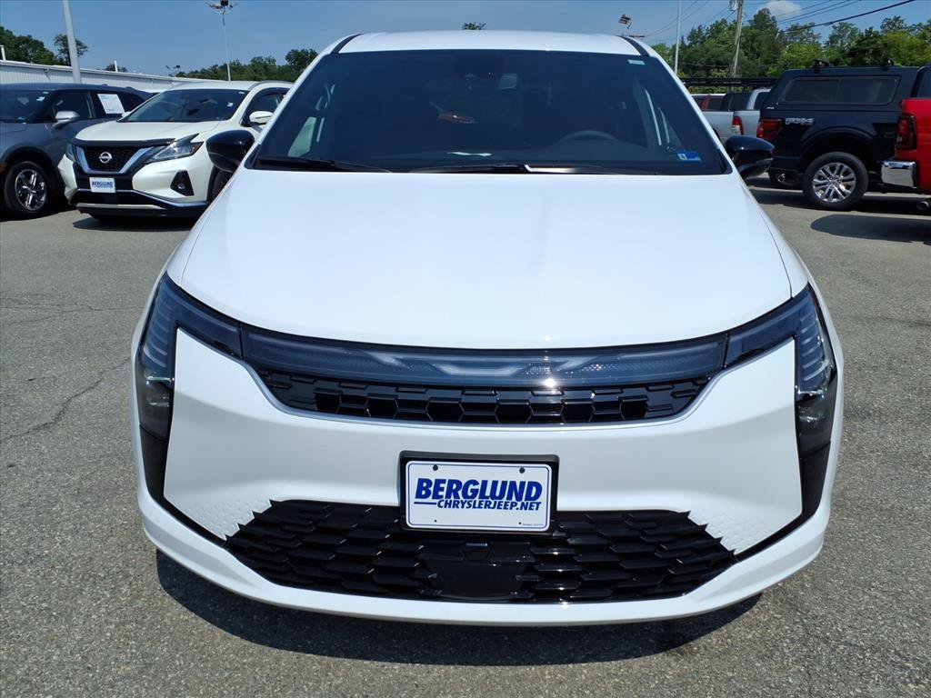 New 2027 Chrysler Pacifica Select FWD image 9