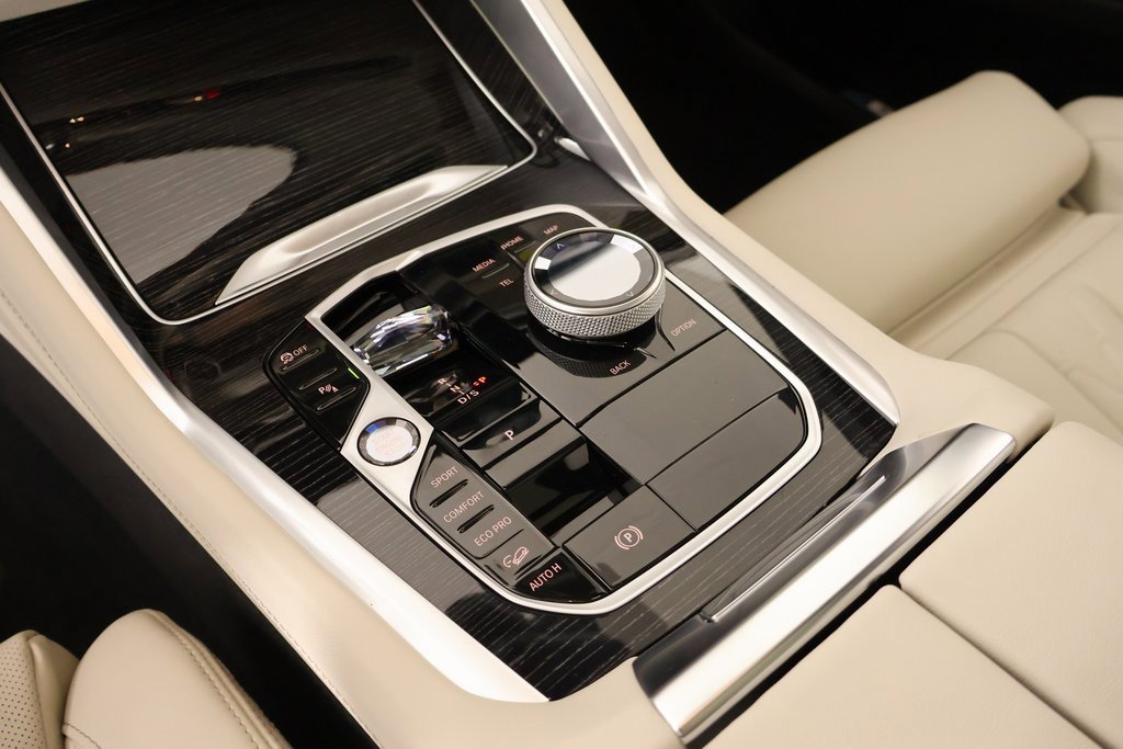 New 2026 BMW X6 xDrive40i w/ Executive Package image 9