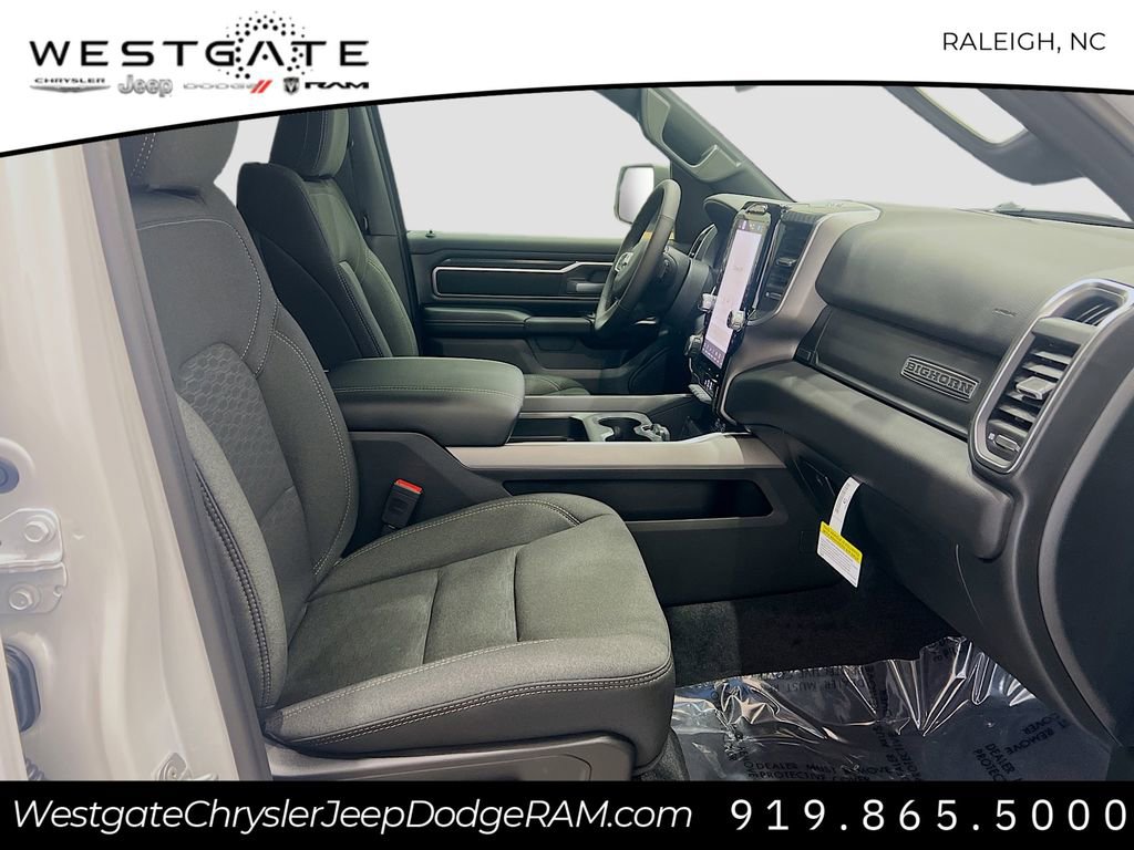 New 2026 RAM 1500 4x4 Crew Cab image 10