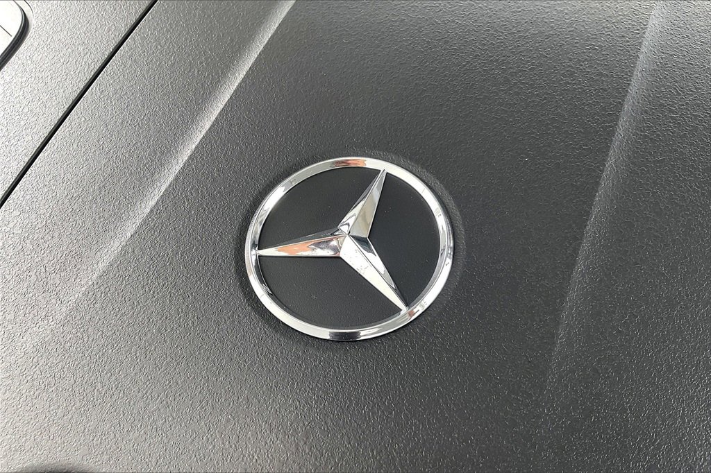 New 2025 Mercedes-Benz C 300 Sedan image 17