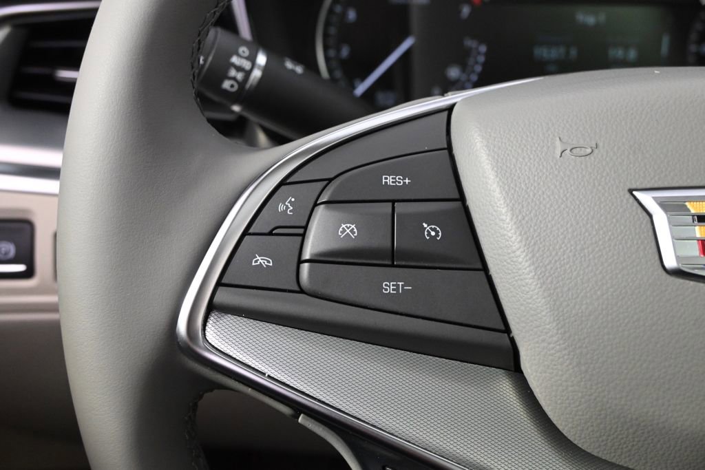 New 2025 Cadillac XT5 Premium Luxury w/ LPO, Floor Liner Package image 33